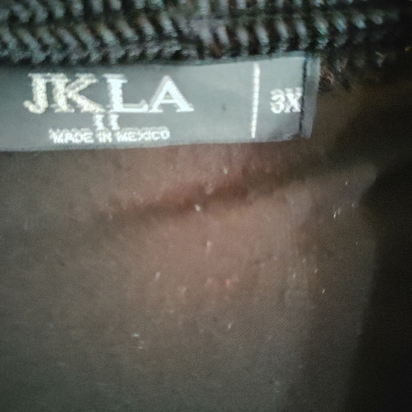 Black Cardigan 3x - Picture 2 of 2